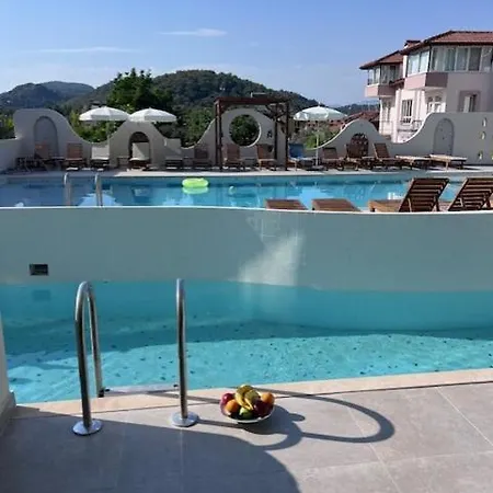 Hayat Apart Otel *