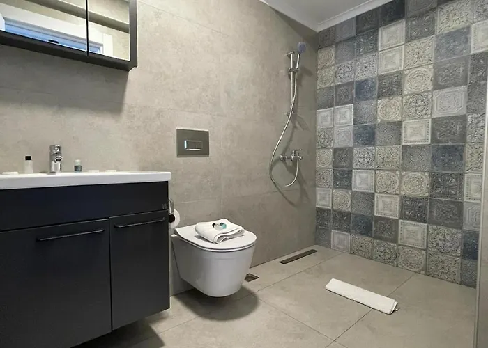 Hayat Apartahotel 3*